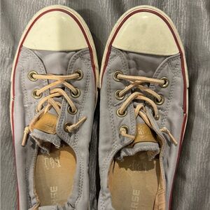Woman's Size 10 Converse pre owned